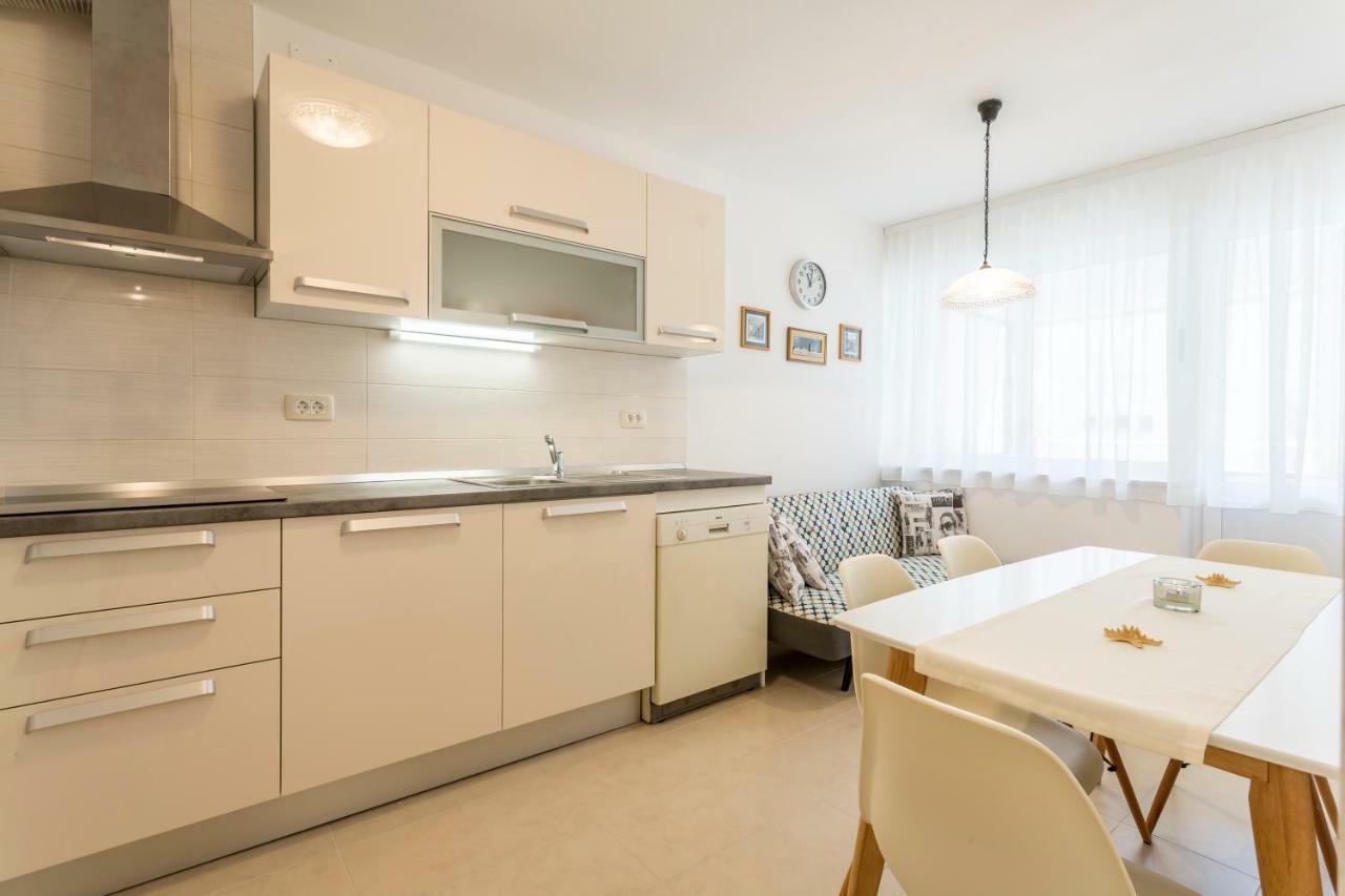 Modern Apartment Near The Beach And Center Of Split Exterior foto